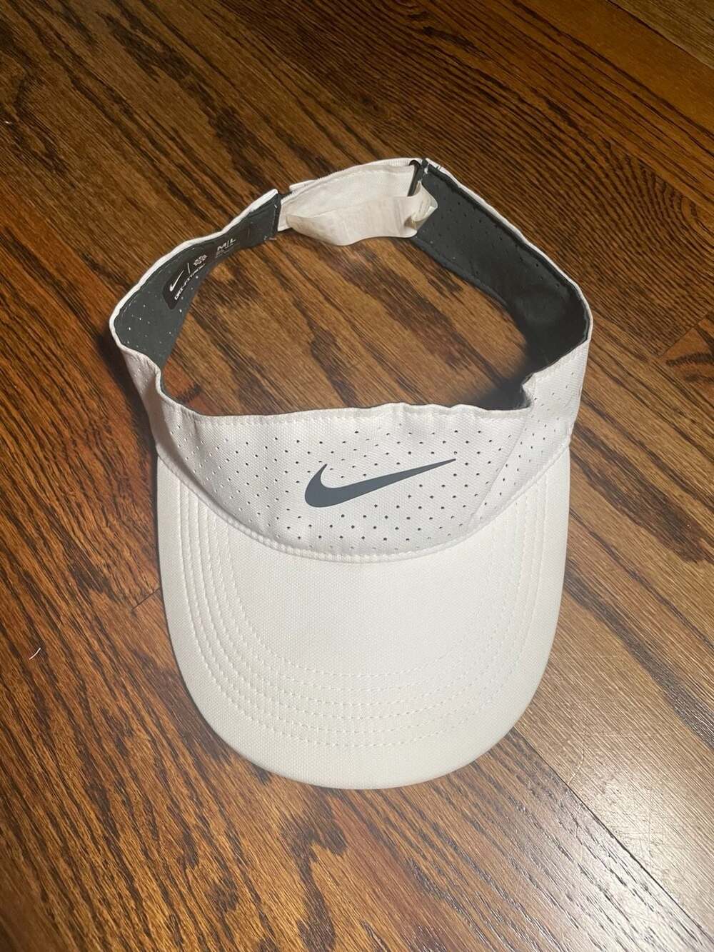 Nike Dri-FIT ADV Ace Tennis Visor - White